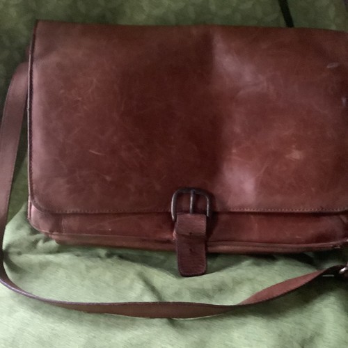 Wilsons leather tan ho - bo,