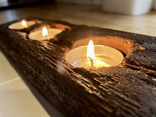 Oak tealight holder - tealight,