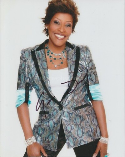 Gwen dickey hand - hand, 8x10