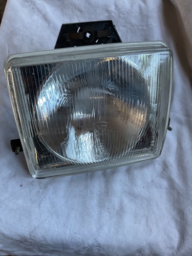 Peugeot 104 headlight square - 104,