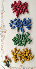 84 Wooden board game pegs
