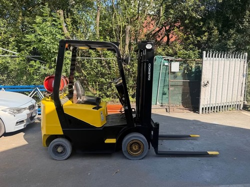 2005 daewoo ton forklift - 1.8,