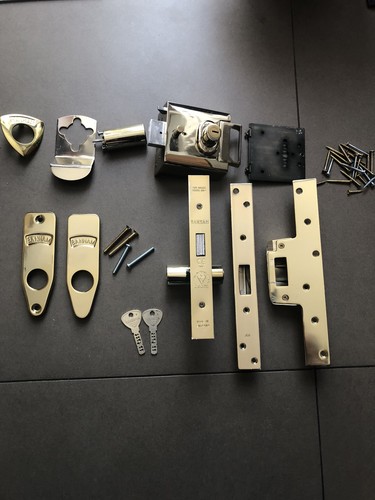 Banham lock set polished gold - polished,