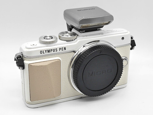 Olympus pen pl7 micro four - micro,