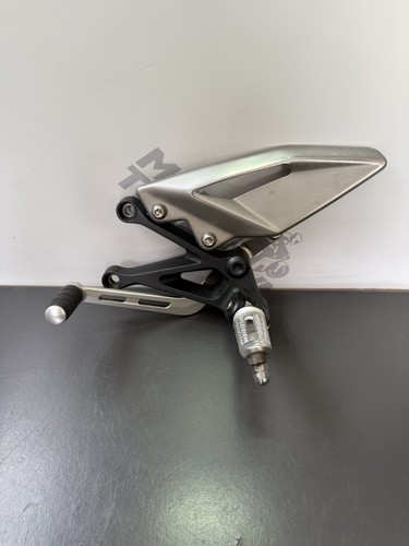Triumph street triple 765r - triple,