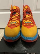 New Mens Size 8.5 Nike Tune