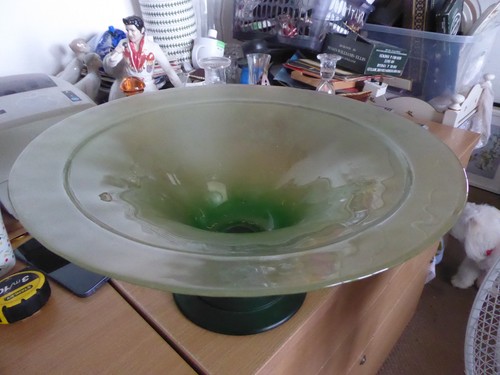 Large green art glass bowl - large,