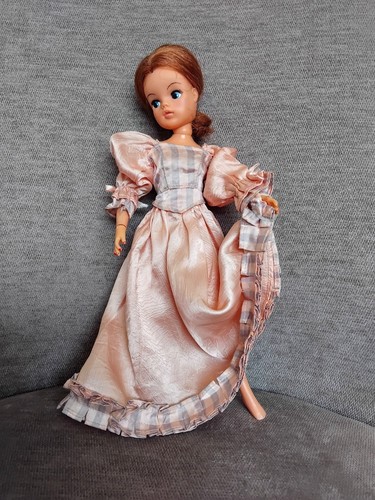 Vintage sindy - doll),