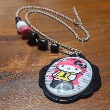 Tarina Tarantino - Hello Kitty