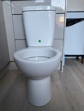 Close Coupled Toilet Pan and Cistern/ Modern White Ceramic WC