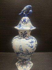 18TH CENTURY DELFT JAR AND LID