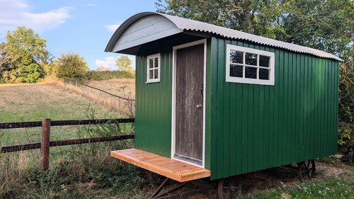 Characterful shepherd hut in - shepherd's,