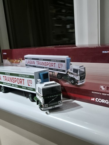 Corgi volvo f10 - -,