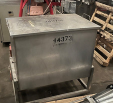 Mobile Tank Stainless Steel 320 Litre Inc Fork Lift and Bracket Good Condition