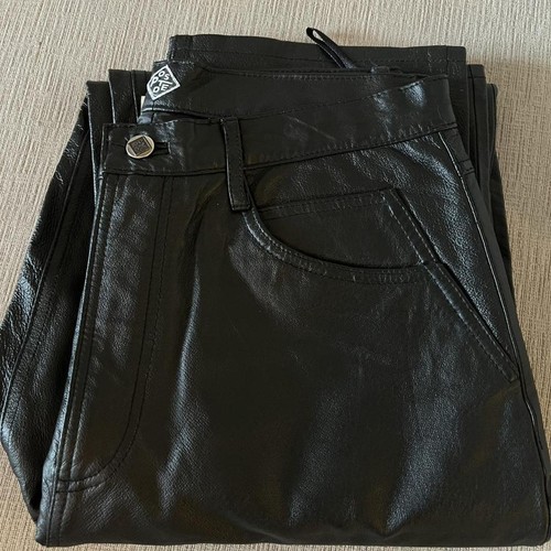 Vintage smooth black leather - smooth,