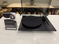 Rega Planar 3 Turntable P3