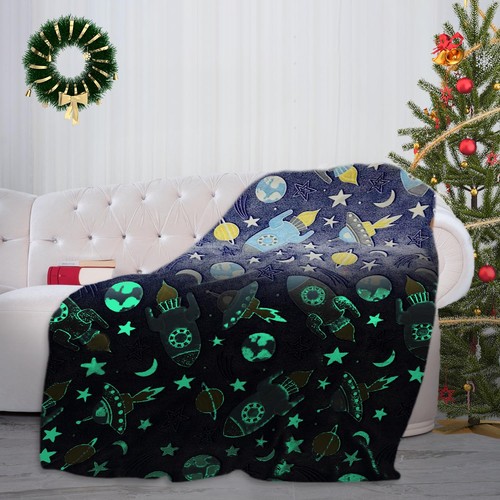 Glow dark spaceship - dark,