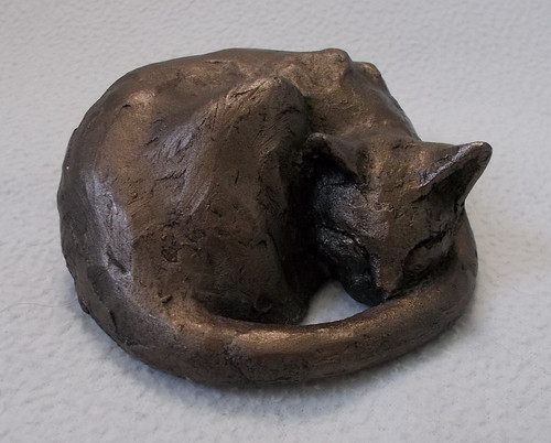 Frith sleeping cat sculpture - cat,