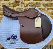 17" EX DEMO Équipe Emporio Dual Flap Jump Saddle