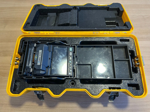 Fujikura fusion splicer 12s