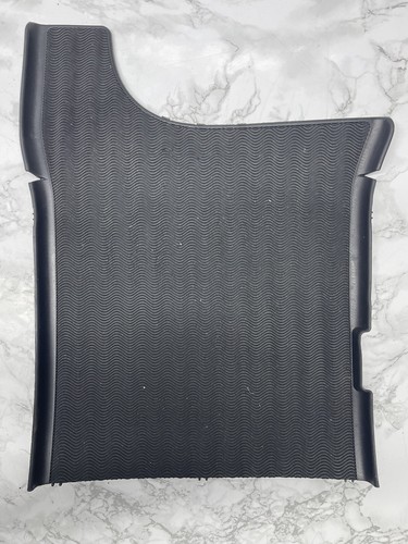 Saab 2003 12 glove box - glove,