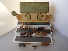 Antique Noah's Ark  And Figures Handmade By UK War Relief Toy Works WWI Soldiers