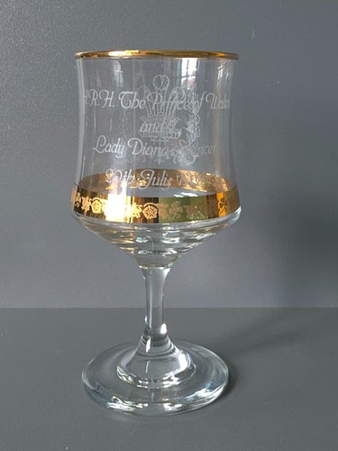 Royal wedding commemorative - royal,