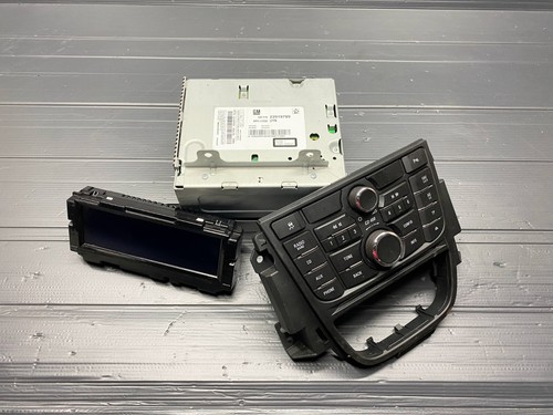Vauxhall astra 400 radio - vauxhall, j