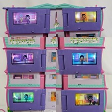 Pixel Chix Roomies House