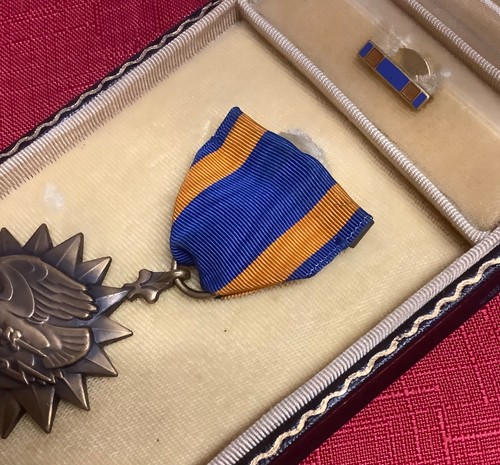 Wwii air medal - wwii,