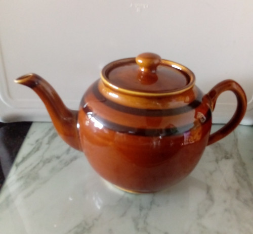 Vintage brown teapot - brown,