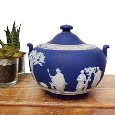 Antique wedgwood jasperware - wedgwood,