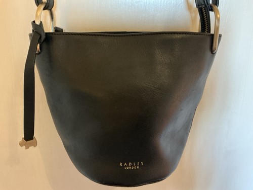 Radley black leather crossbody - black,