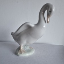 Original Nao by Lladro Swan