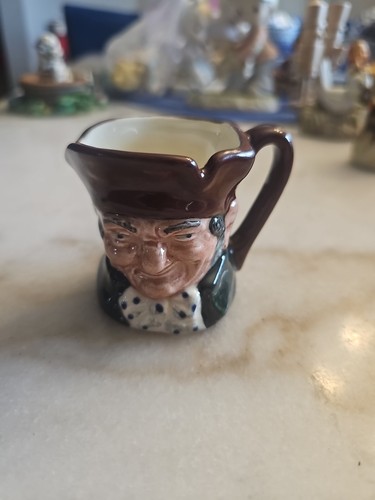 Vintage minature royal doulton - vintage,