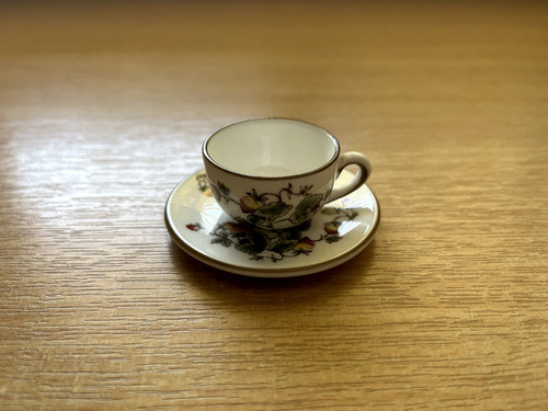 Coalport miniature strawberry - miniature,