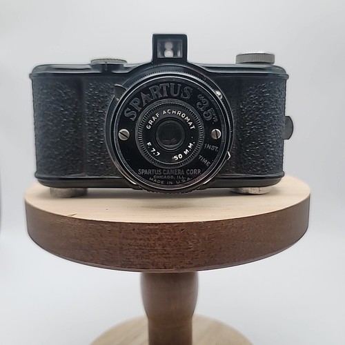 Vintage spartus 35f bakelite - vintage,