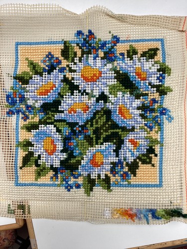 Unfinished chunky cross