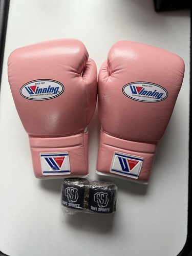 Winning boxing gloves - winning,