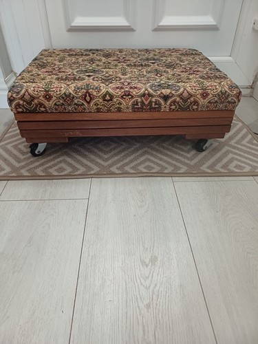 Vintage chesney wold - vintage, footstool