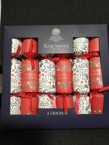 Luxury christmas crackers tom - luxury,