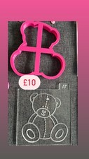 Teddy cookie cutter and embosser from Lissue lou