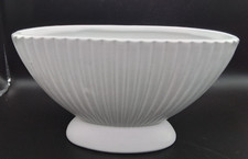 Vintage White Ceramic Ribbed Mantel Vase or Planter (M)