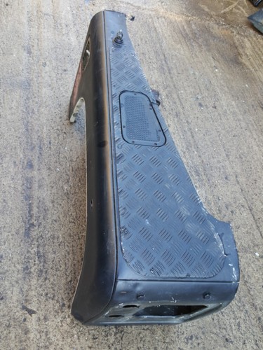 Defender front wing - front, assembly's