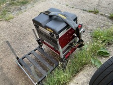 Milo Red Fishing Seat Box