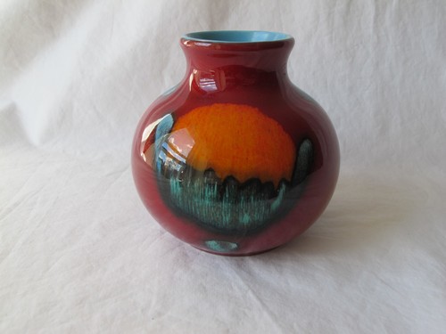Small poole pottery volcano - poole,