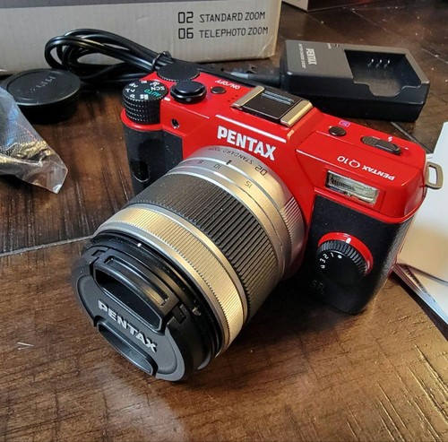 Pentax q10 red mirrorless - pentax,