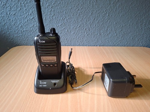 Icom 41w uhf handheld 80 - ic,