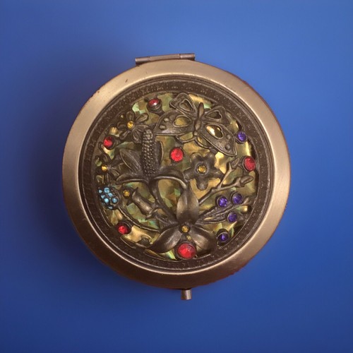 Compact mirror with - compact,