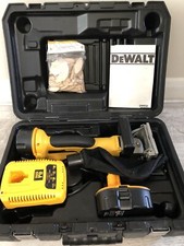 Dewalt DW932 Cordless 18V Biscuit Jointer +2 Batteries & Charger Sparsely Used